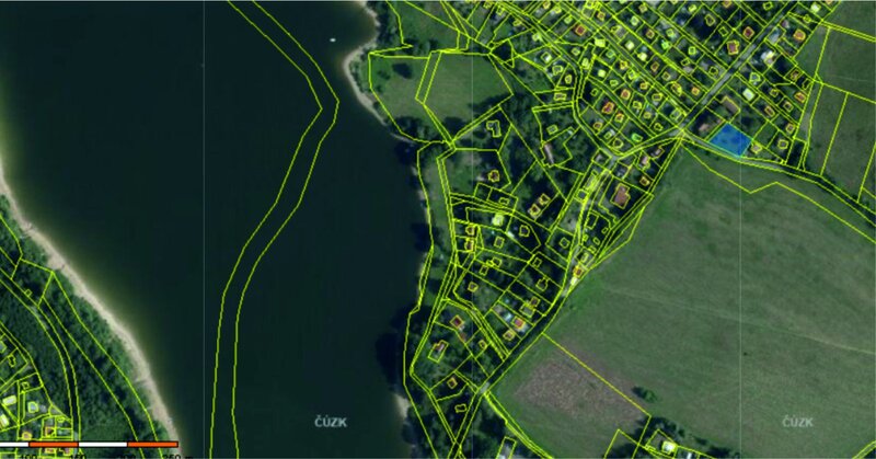 Prodej pozemku, projektu a stavebního povolení.